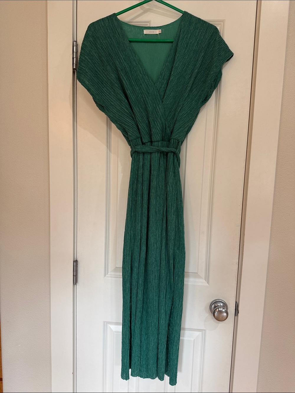 Lush wrap-style midi dress with slit